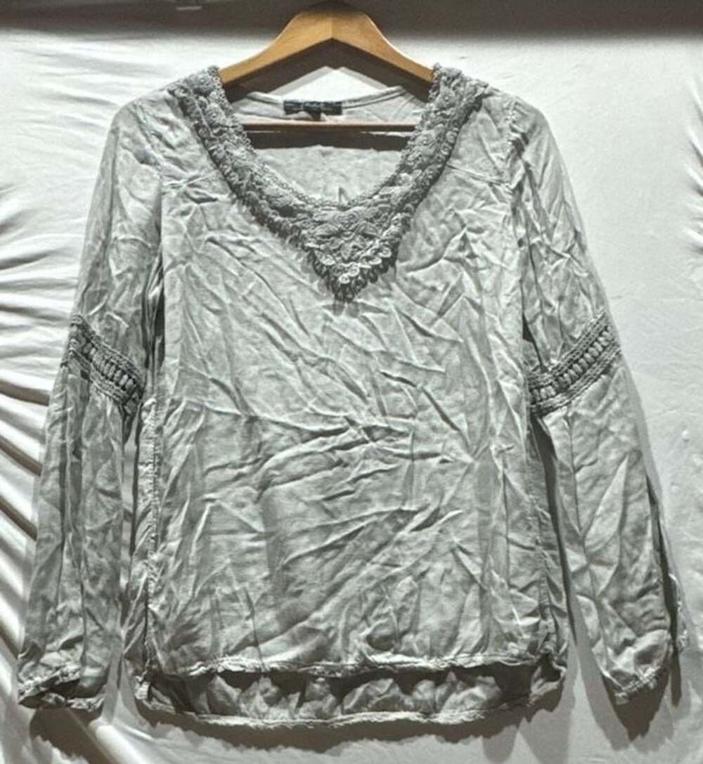 Charlie B Gray Embroidered Lace V-Neck Tunic Top Size P/S